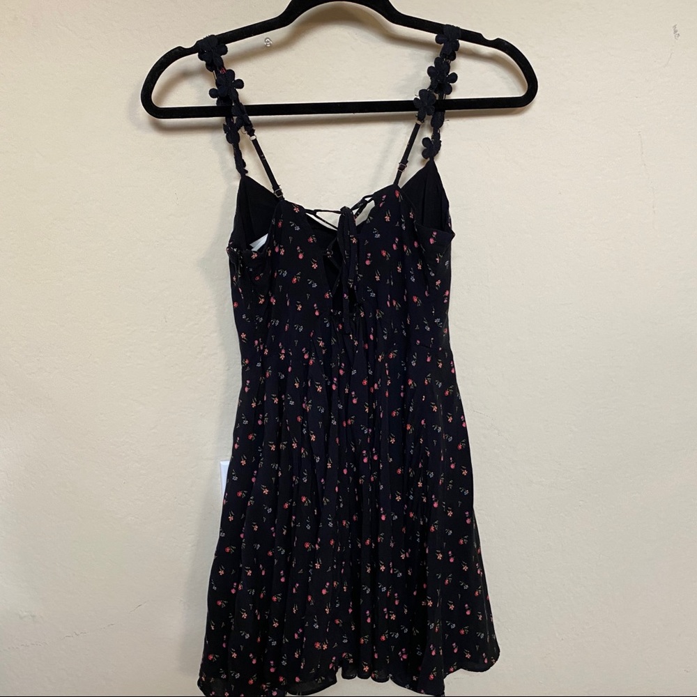 KIMCHI BLUE (Urban Outfitters) Floral Skater Dress - Picture 4 of 7